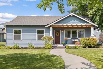 1825 NW Ivy Avenue, Redmond, OR 97756 - Photo 1