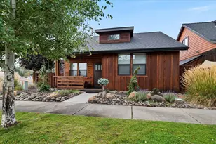 363 E Aspenwood Ave, Sisters, OR 97759 - Photo 1