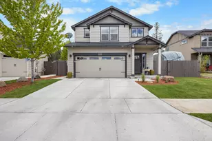 20613 SE Meadowsweet Dr, Bend, OR 97702 - Photo 1