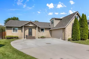 1465 NW 19th Ct, Redmond, OR 97756 - Photo 1