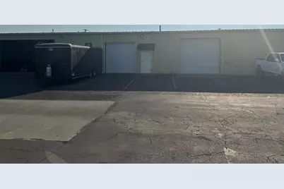 550 W Dutton Road #D, Eagle Point, OR 97524 - Photo 1