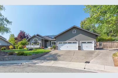 2034 NW Sarum Circle, Grants Pass, OR 97526 - Photo 1