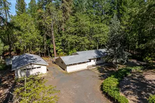 475 Pyle Dr, Grants Pass, OR 97527 - Photo 1