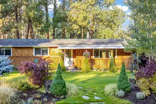 657 S Fir St, Sisters, OR 97759 - Photo 1