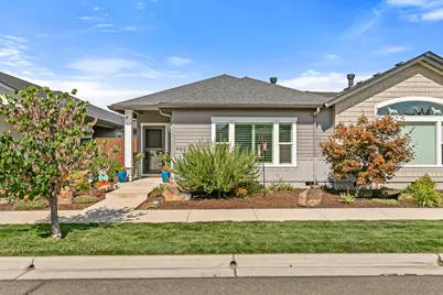 448 Cheney Loop, Central Point, OR 97502 - Photo 1