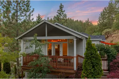 905 Hangman Way, Jacksonville, OR 97530 - Photo 1