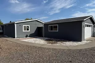 1310 Brentcrest Dr, Medford, OR 97501 - Photo 1