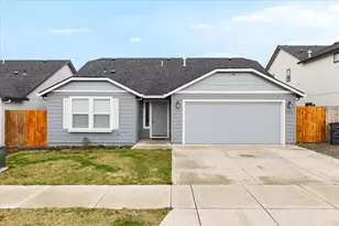 3671 Durst St, Medford, OR 97504 - Photo 1