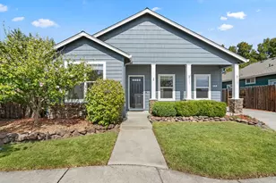 156 Lavender Ln, Central Point, OR 97502 - Photo 1