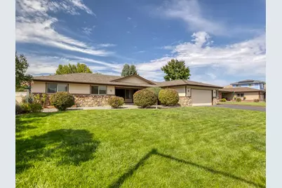 4036 Valinda Way, Klamath Falls, OR 97603 - Photo 1