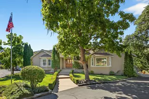 8909 John Day Dr, Gold Hill, OR 97525 - Photo 1