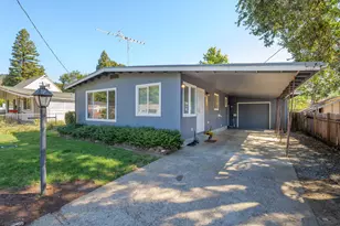 909 NE 11th St, Grants Pass, OR 97526 - Photo 1