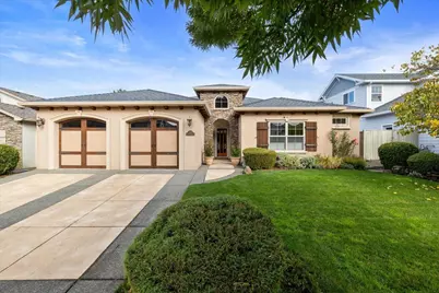 3757 Sherwood Park Drive, Medford, OR 97504 - Photo 1