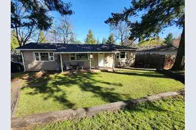160 E E Street, Jacksonville, OR 97530 - Photo 1