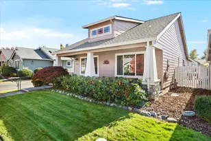 3326 Edgewater Dr, Medford, OR 97504 - Photo 1