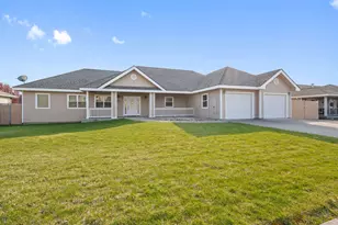 6324 Altadena Dr, Klamath Falls, OR 97603 - Photo 1