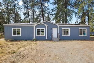 212 S Junction Ave, Cave Junction, OR 97523 - Photo 1