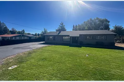 5912 Onyx Avenue, Klamath Falls, OR 97603 - Photo 1