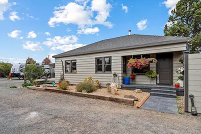 1987 NW 10th Street, Redmond, OR 97756 - Photo 1