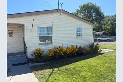 226 W 2nd Street, Merrill, OR 97633 - Photo 1