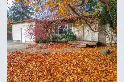 1533 Lenora Drive, Medford, OR 97504 - Photo 1