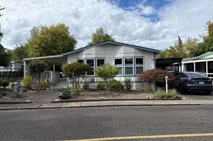 1055 N 5th St, Jacksonville, OR 97530 - Photo 1