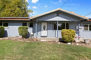 990 Janes Rd, Medford, OR 97501 - Photo 1