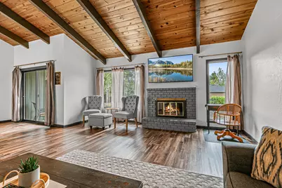 1418 Appleton Circle, Medford, OR 97504 - Photo 1