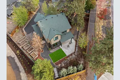 450 S Timber Creek Drive, Sisters, OR 97759 - Photo 1