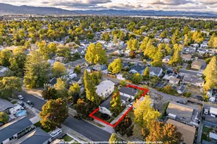 1036 W 12th St, Medford, OR 97501 - Photo 1