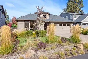 60494 Hedgewood Ln, Bend, OR 97702 - Photo 1