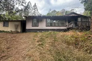 171 Earhart Rd, Rogue River, OR 97537 - Photo 1