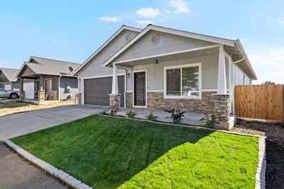 3540 Avenue G, White City, OR 97503 - Photo 1