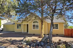 2518 SW 33rd Ct, Redmond, OR 97756 - Photo 1