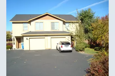 2745 SW Salmon Avenue, Redmond, OR 97756 - Photo 1