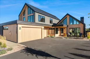 3183 NW Strickland Wy, Bend, OR 97703 - Photo 1