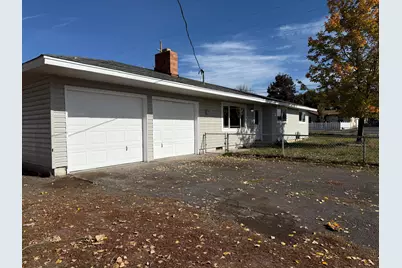 4199 Hilyard Avenue, Klamath Falls, OR 97603 - Photo 1