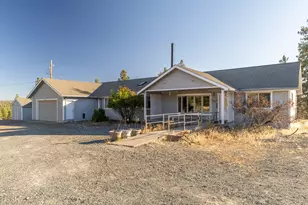8104 Prairie Dog Dr, Bonanza, OR 97623 - Photo 1