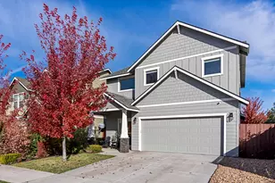 21190 SE Kayla Ct, Bend, OR 97702 - Photo 1