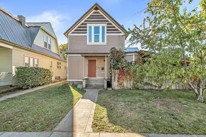 441 N Grape Street, Medford, OR 97501 - Photo 1