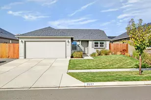 3537 Durst St, Medford, OR 97504 - Photo 1