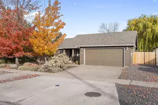 20052 Badger Rd, Bend, OR 97702 - Photo 1