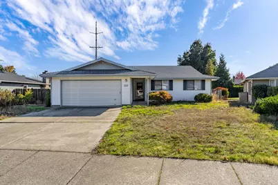 3046 Crystal Mountain Avenue, Medford, OR 97504 - Photo 1