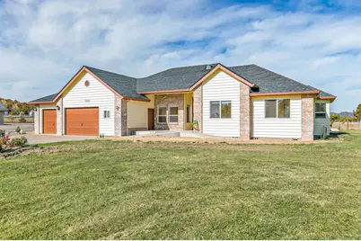 1000 Juliet Avenue, White City, OR 97503 - Photo 1