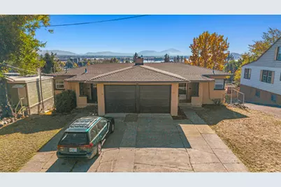 72 Pine Street, Klamath Falls, OR 97601 - Photo 1