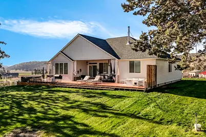 8997 NW Elizabeth Way, Prineville, OR 97754 - Photo 1