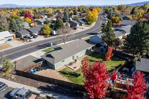 3248 SW Salmon Ave, Redmond, OR 97756 - Photo 1