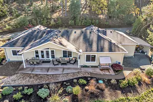 6450 Dark Hollow Rd, Medford, OR 97501 - Photo 1