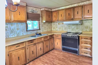 6901 Old Stage Road #11, Central Point, OR 97502 - Photo 1