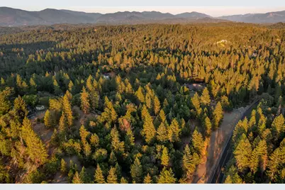 192 Needlewood Drive, Grants Pass, OR 97526 - Photo 1